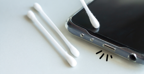 Cách Vệ Sinh Cổng Sạc Điện Thoại Đúng Cách